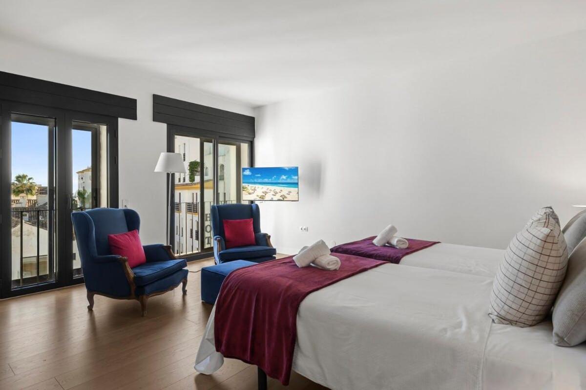3 En Puerto Banus Marbella